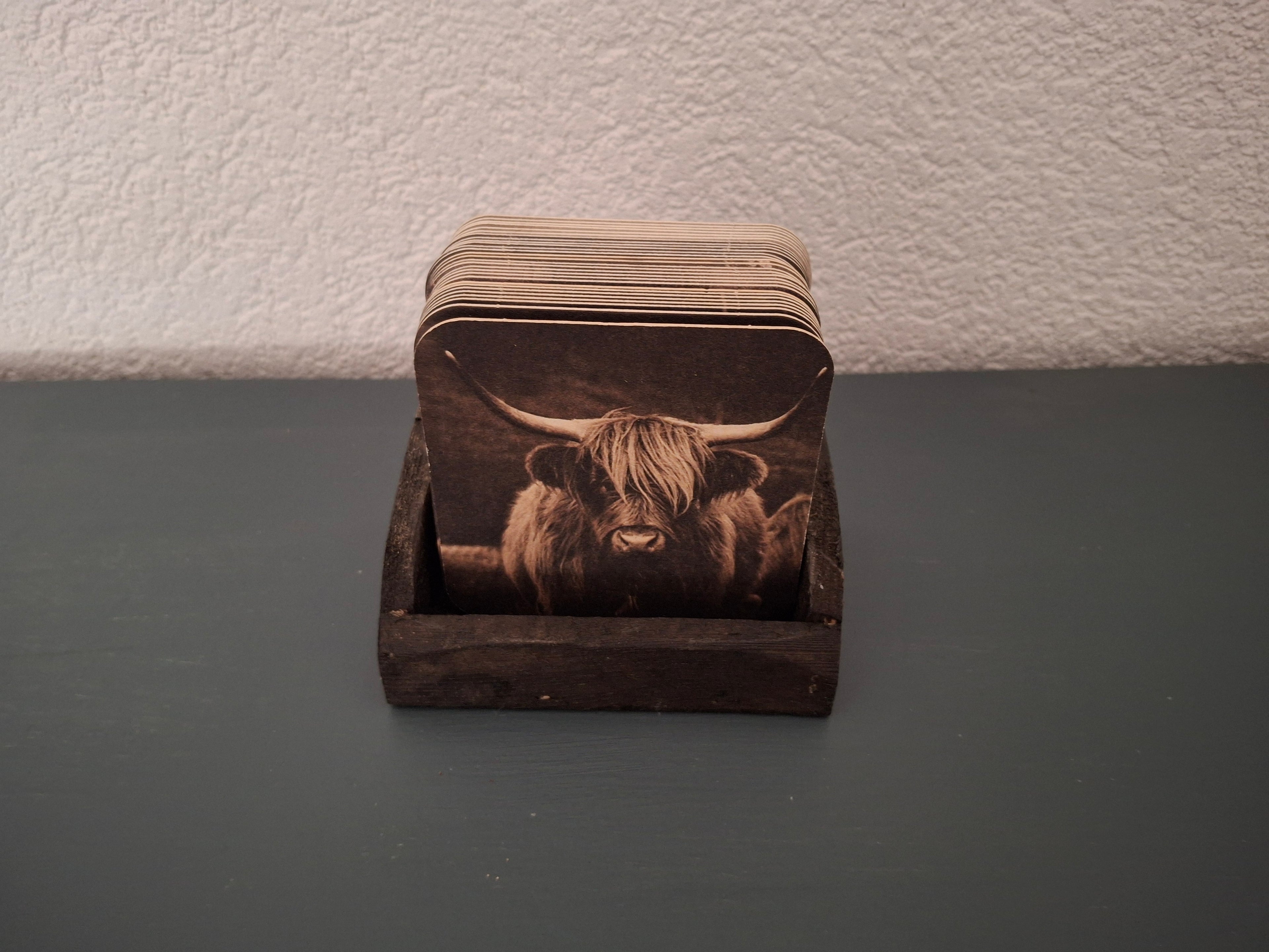 Houten bakje voor onderzetters