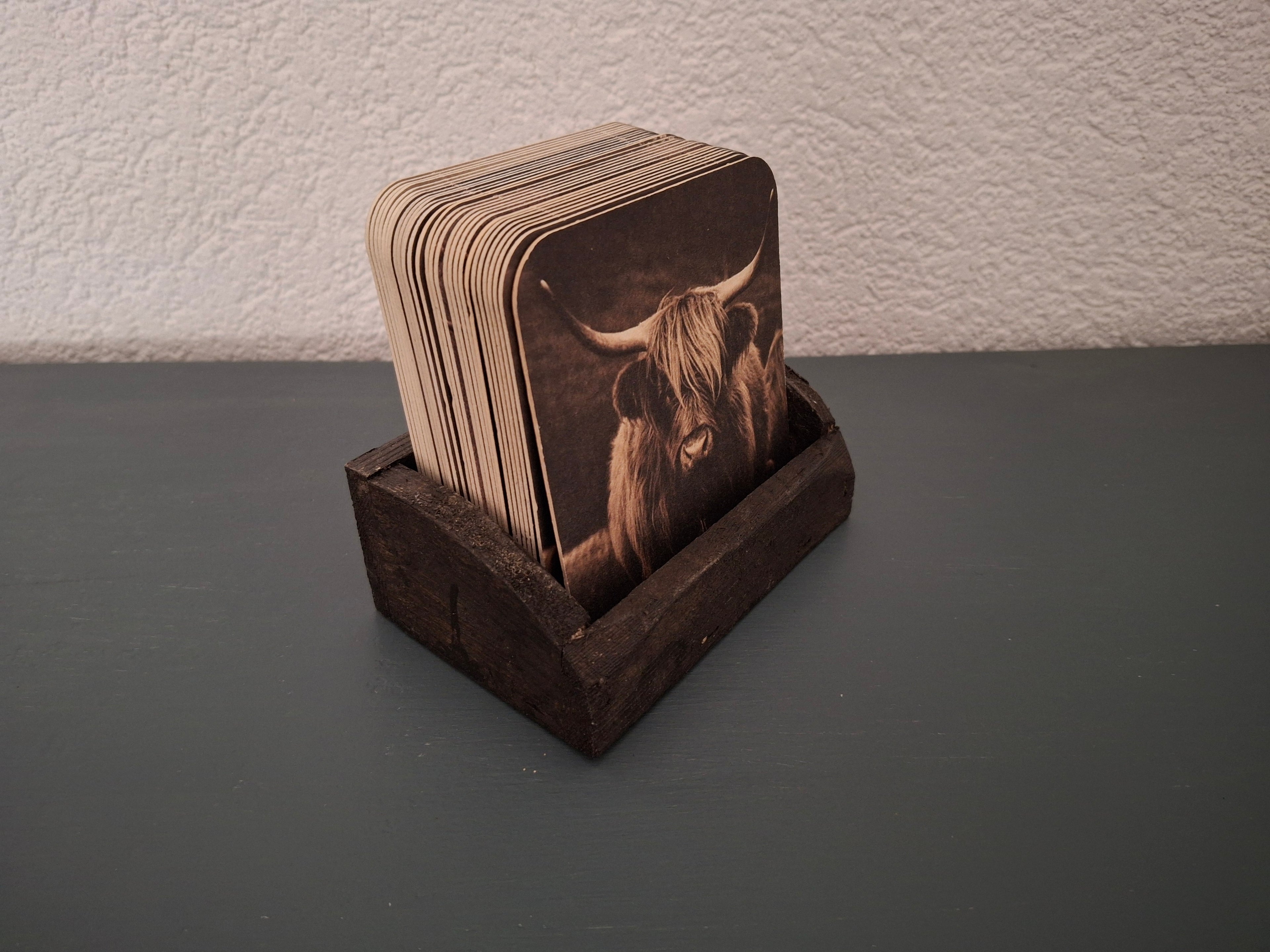 Houten bakje voor onderzetters