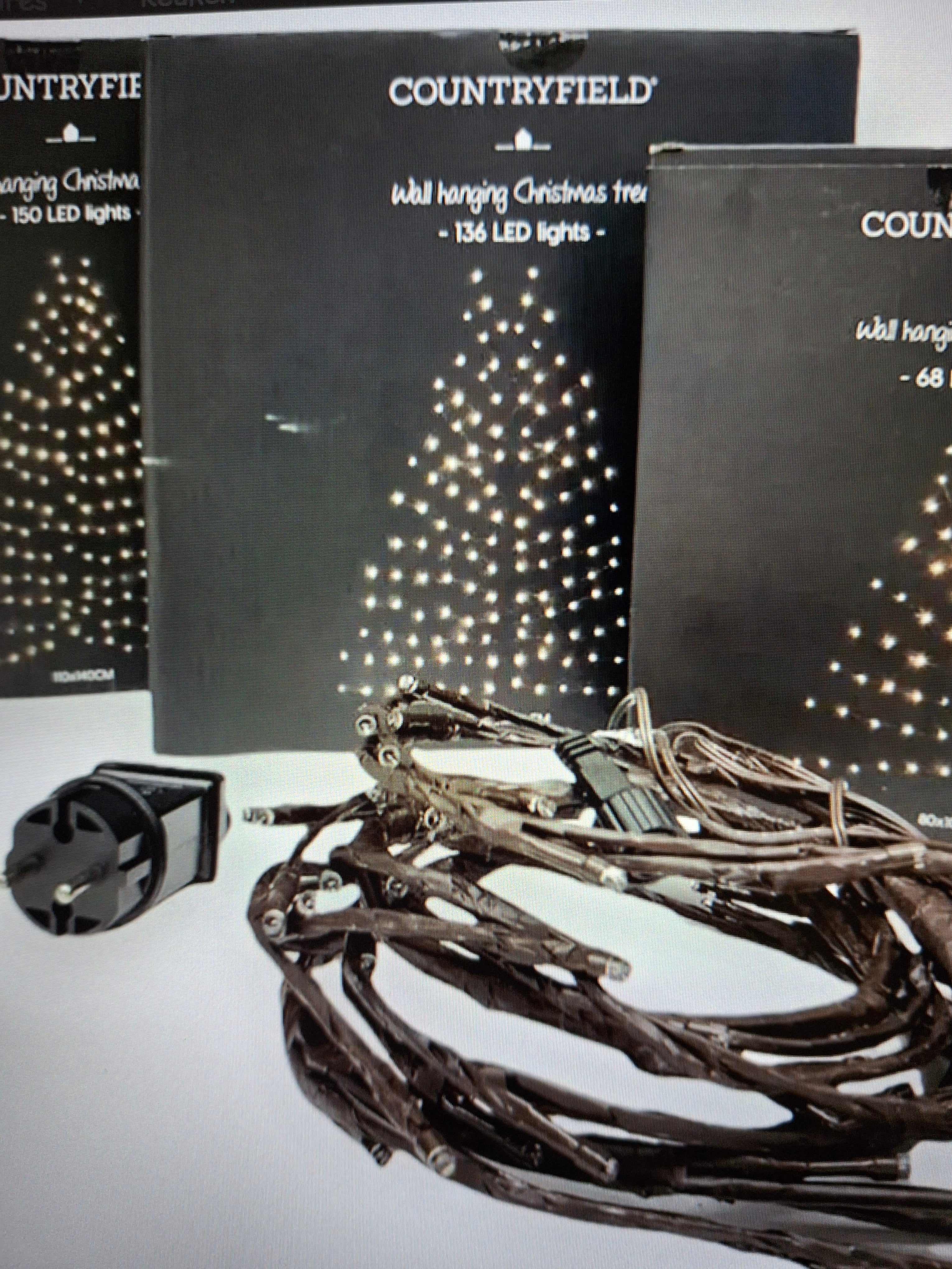 Countryfield Wall Hanging Christmas Tree, 100 x 120 cm, 136 led