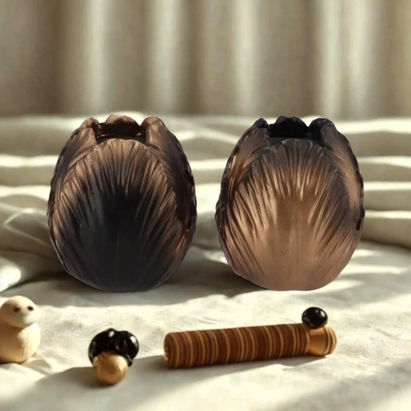 Vaas Toulon goud, hoogte 12 cm.