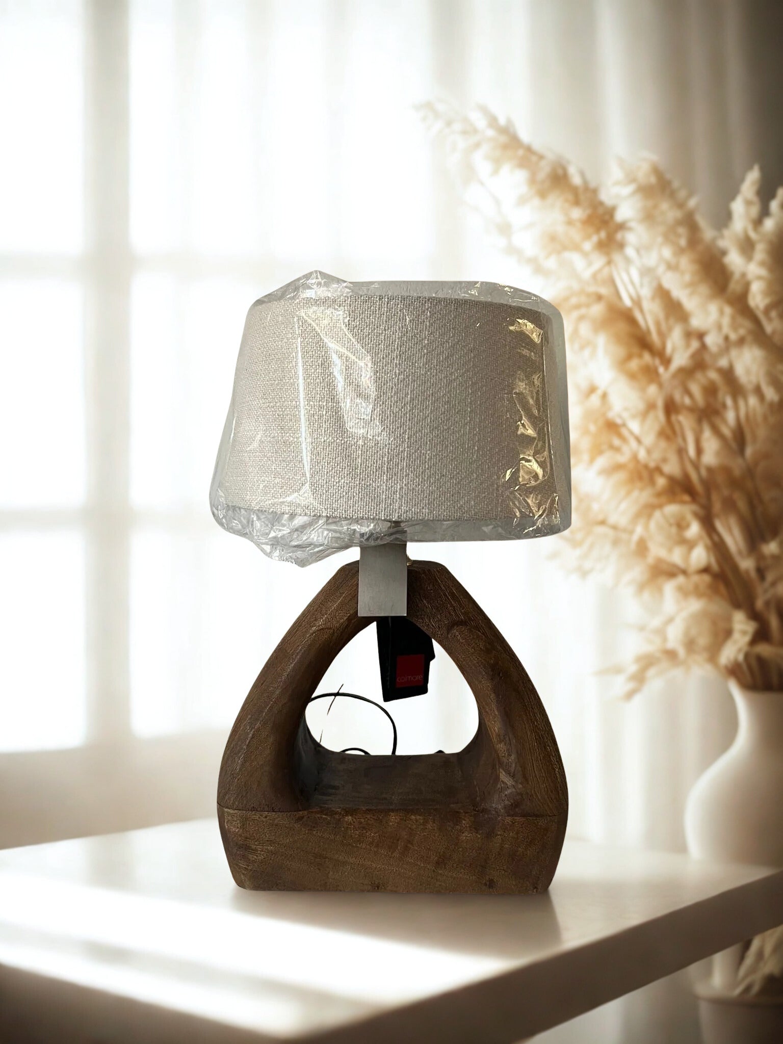 Lamp mango hout met off white kap