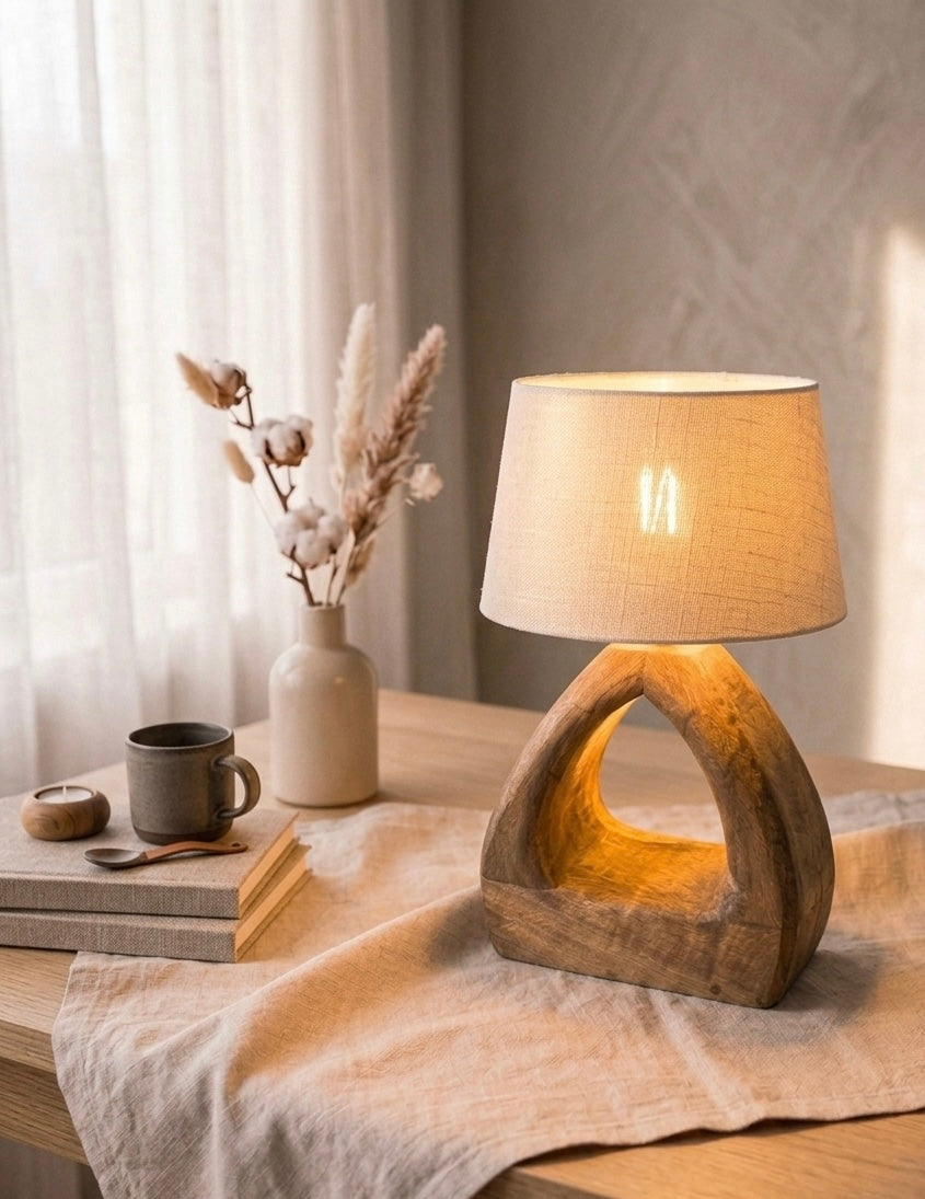 Lamp mango hout met off white kap