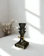 Housevitamine kandelaar glas smokey grey, hoogte 15.5 cm.