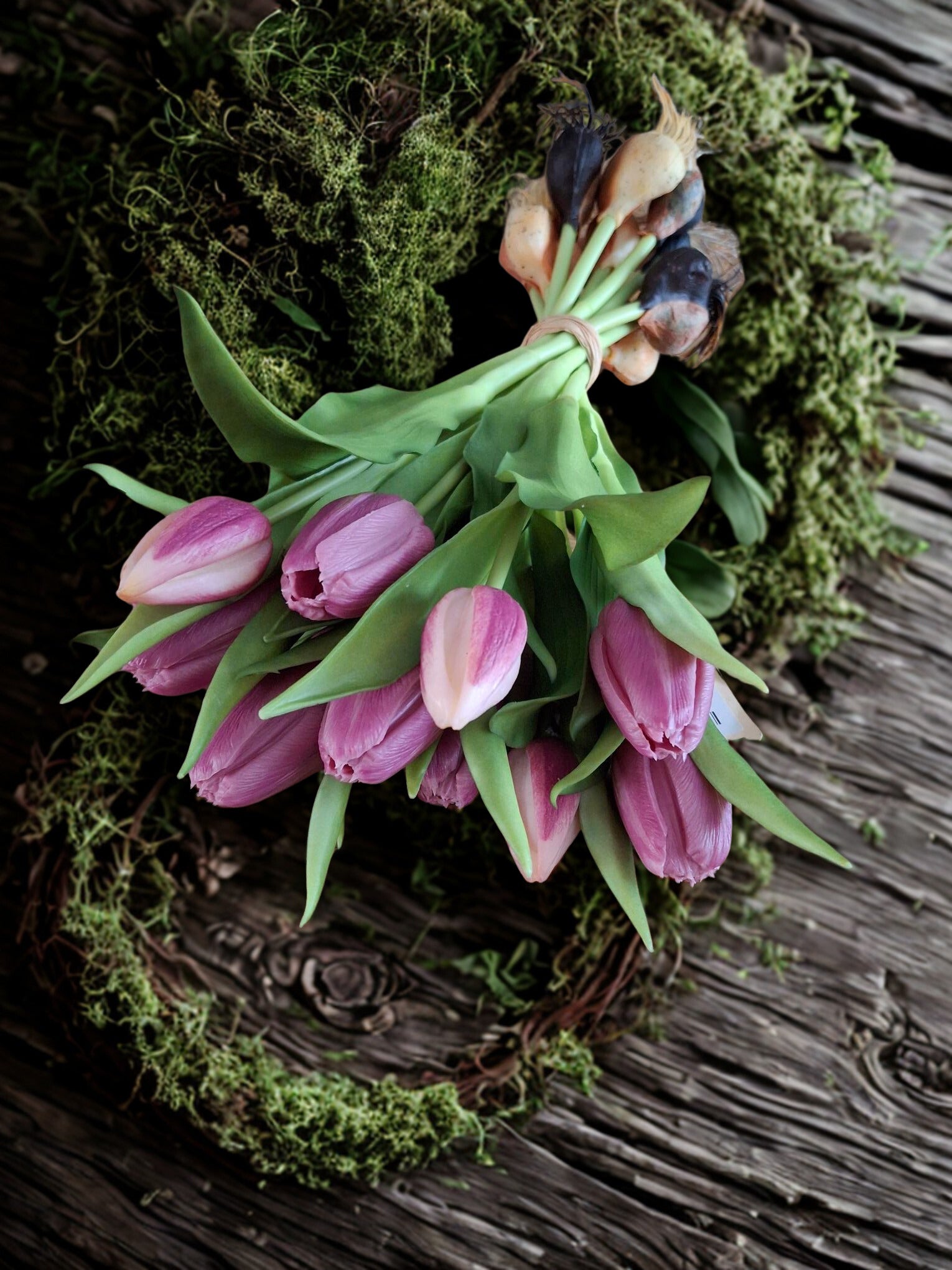 Grote bos roze tulpen ( 12 stuks ) met bolletje